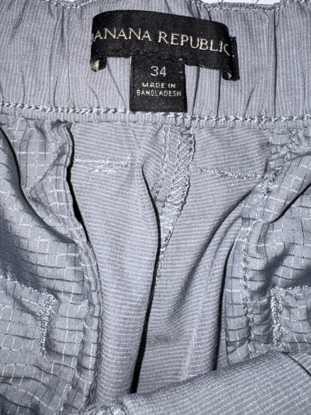 Banana Republic Men’s Gray Shorts Size 34 9” Inseam Comfort Stretch